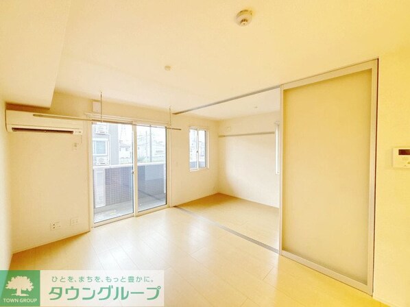 オペラハウス上大島 Bの物件内観写真